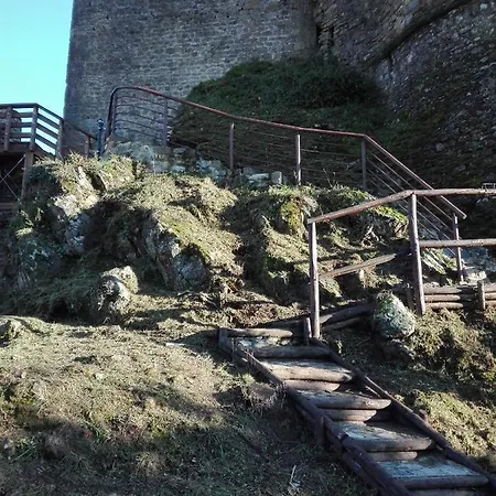 Frühstückspension Castello Malaspina Di *