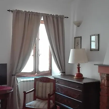 Castello Malaspina Di Bed & Breakfast